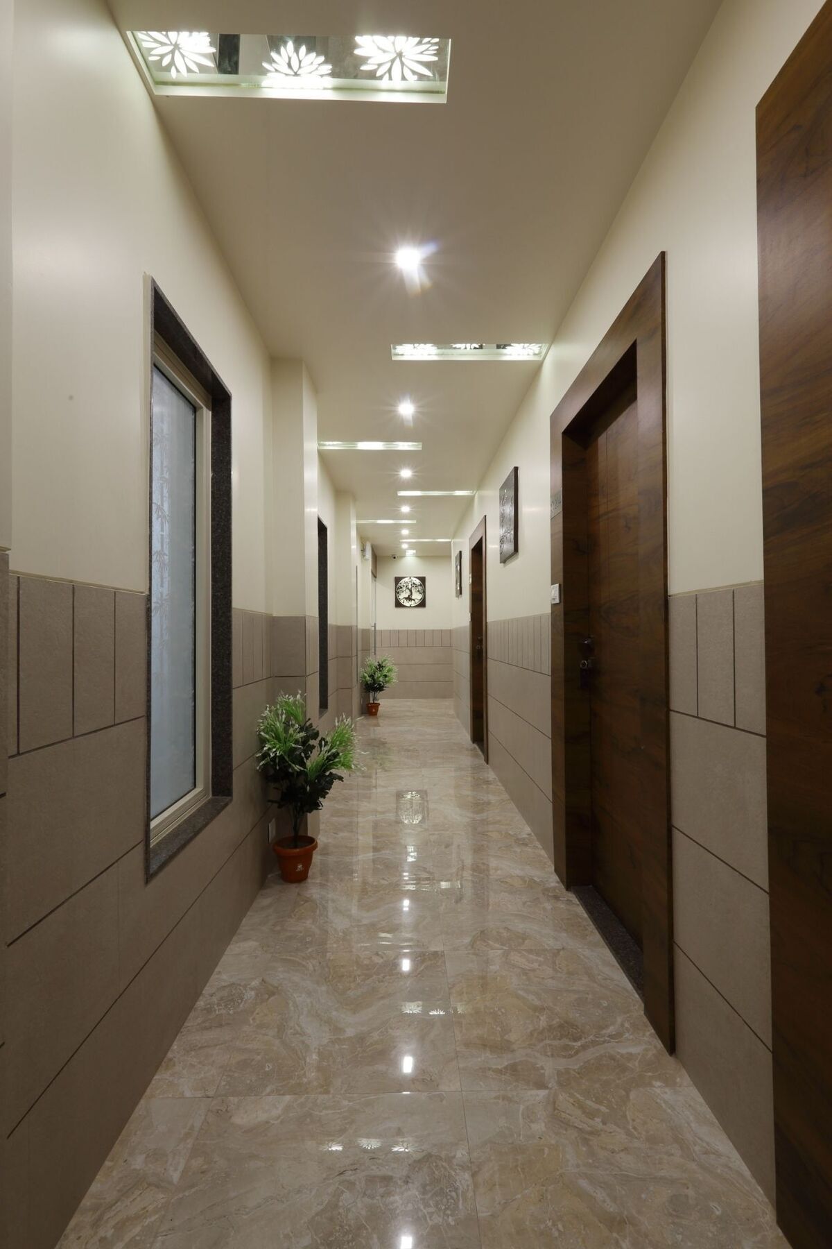 Hotel Alka Inn Ahmedabad Exterior photo